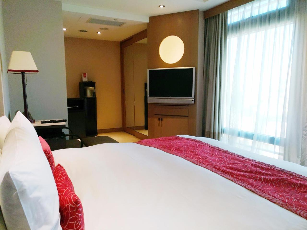 New Taipei City Landmark Inn מראה חיצוני תמונה
